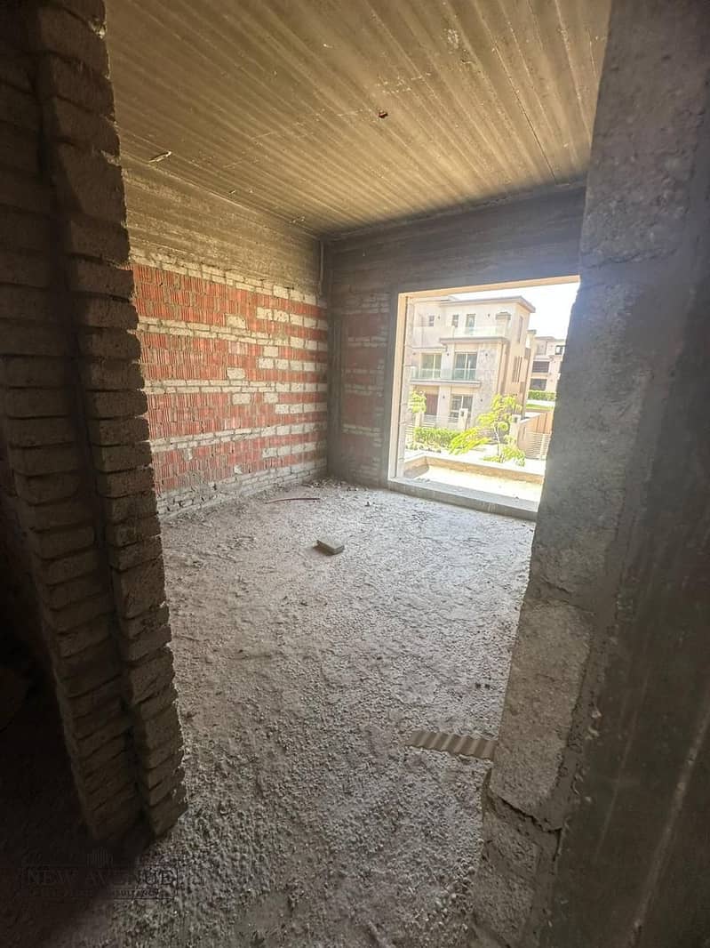 11 WhatsApp Image 2025-12-16 at 5.31. 35 PM (3). jpeg