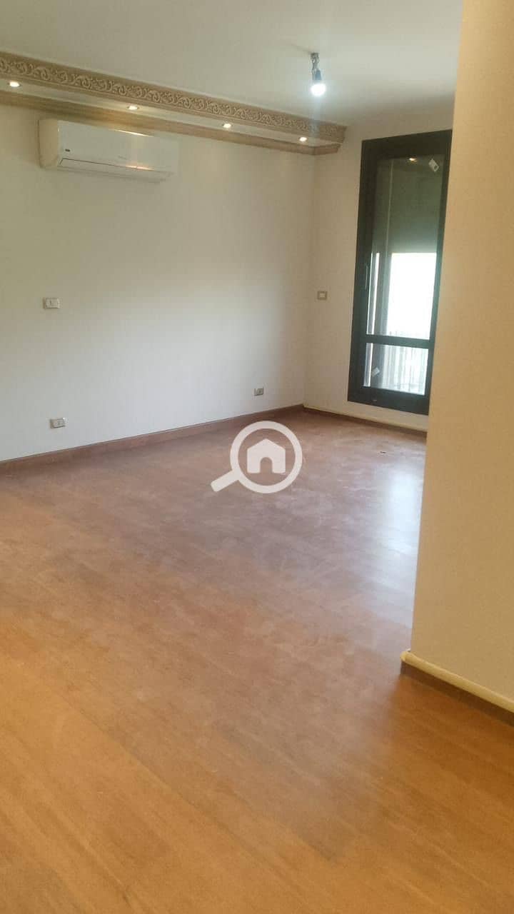 5 fb7fa039-7f5c-46a7-9b63-4c349c54ac37. jpeg