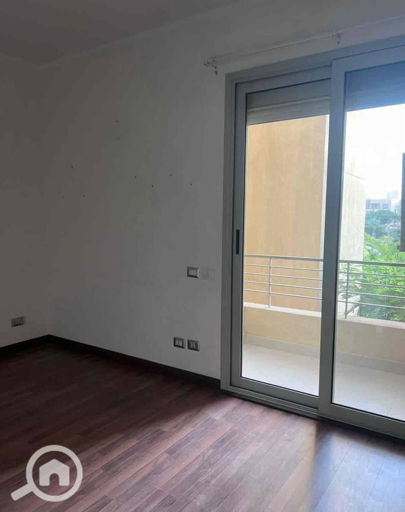 7 ecc365e8-bfcf-4f99-a512-6db52b6a8db9. jpg