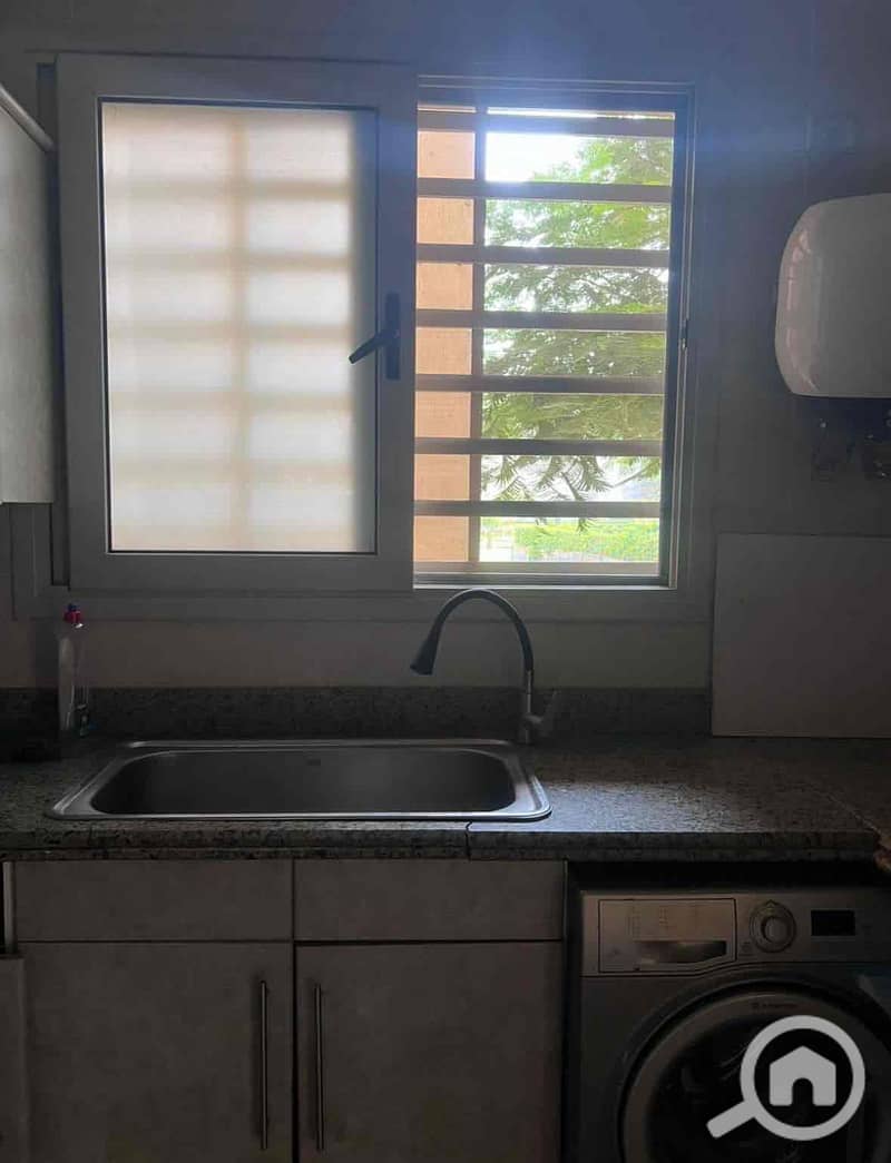 8 22ae5876-28cb-420d-8cdf-55e82bcf1e36. jpg