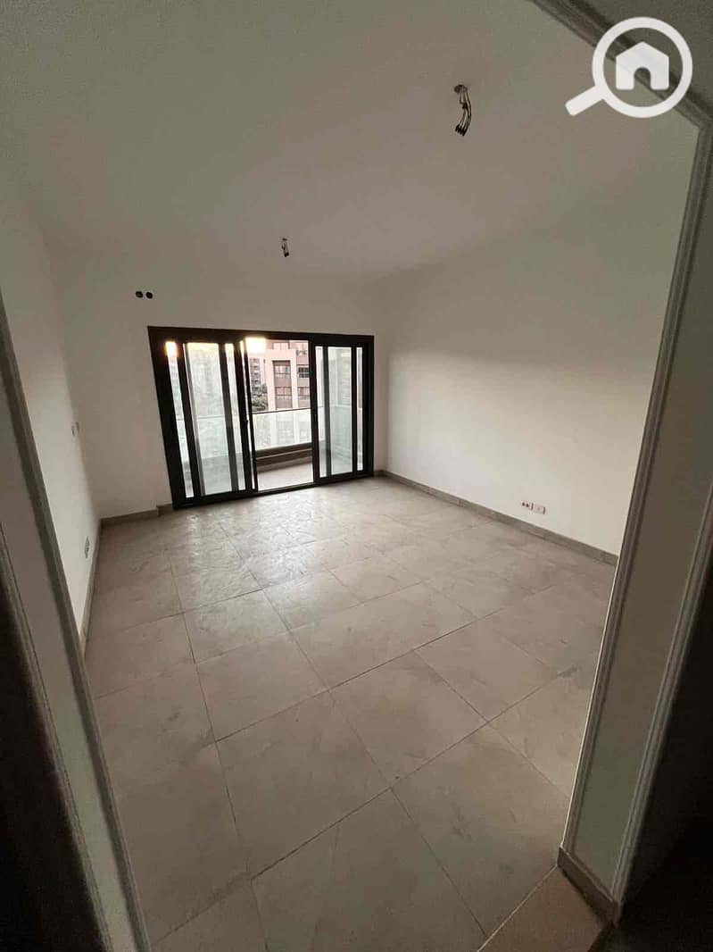 2 8a1c59f9-6e29-445e-afee-c2308c627c16. jpg