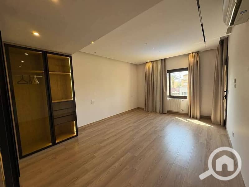 2 WhatsApp Image 2025-12-01 at 1.50. 08 PM (2). jpeg