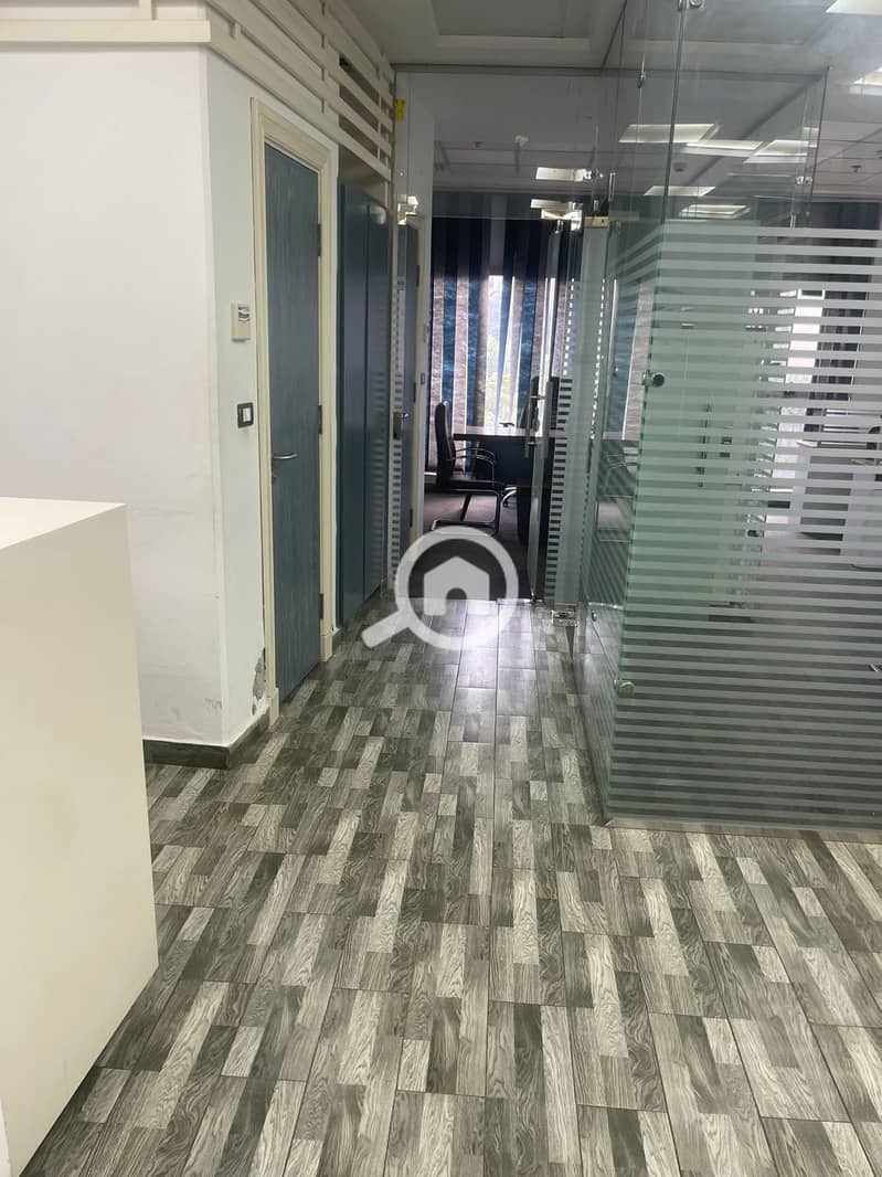 2 0d678fca-5e57-4efa-a12b-133309ee8b93. jpeg