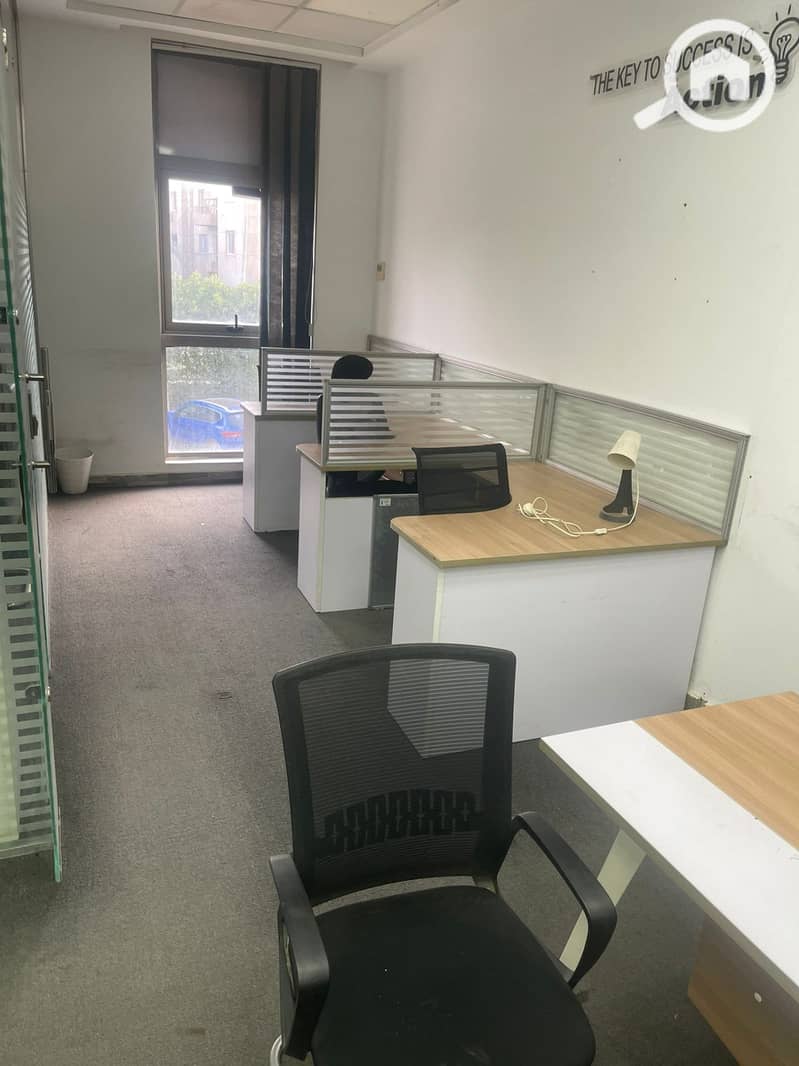 8 5e76a169-ccbd-4a02-a3bb-e6d6b4d45021. jpeg