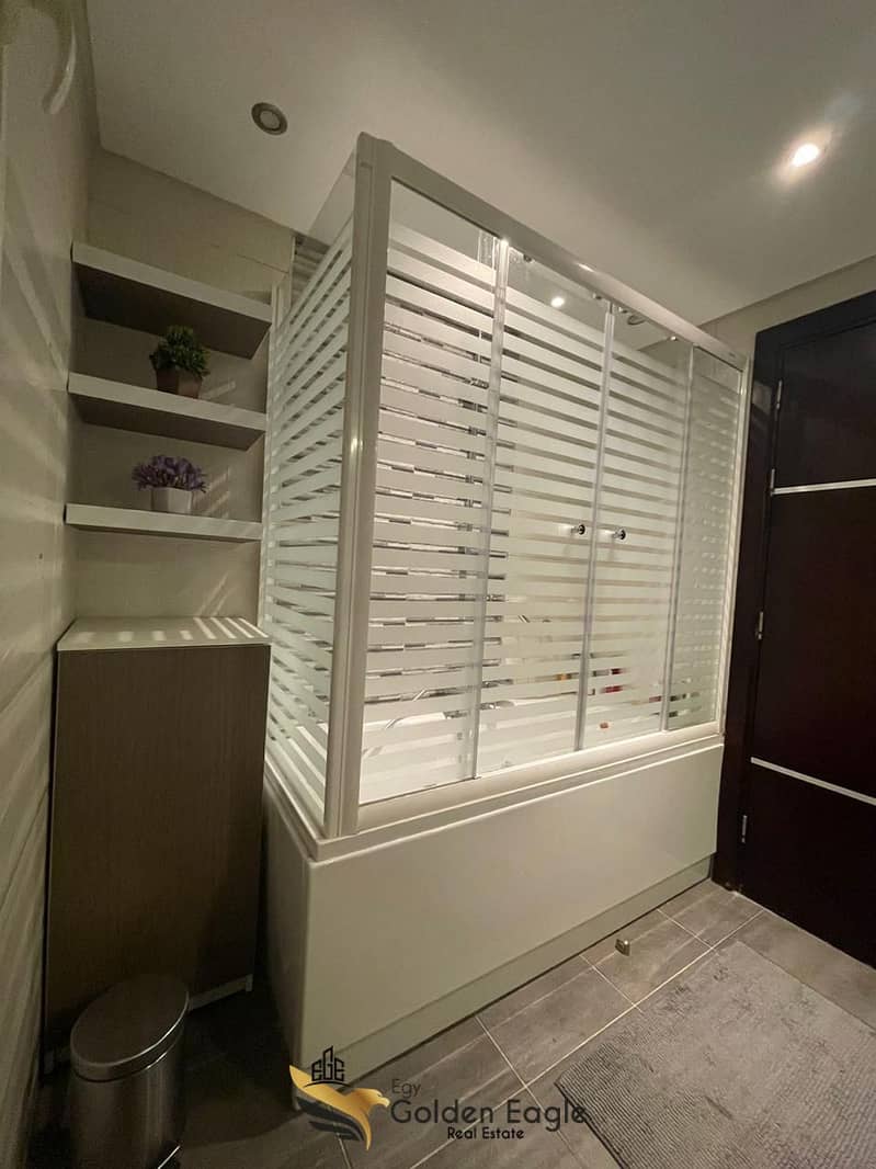 20 c4d834f2-97a6-4f80-a249-4087663ed3ee. jpeg