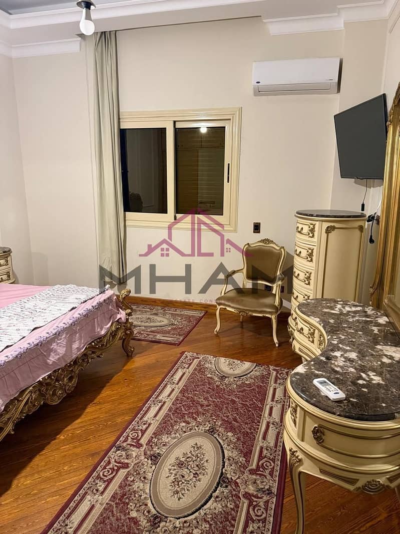 8 photo_5924906668032461973_y. jpg