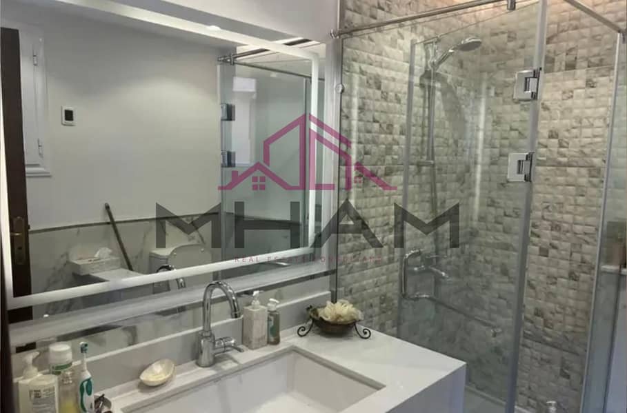 13 photo_5924906668032461981_y. jpg