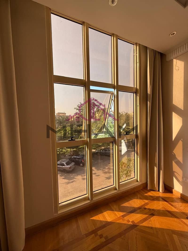 20 photo_5924906668032461988_y. jpg