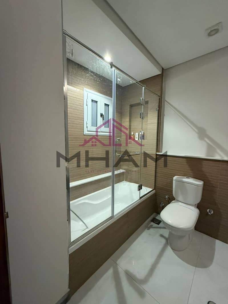 24 photo_5924906668032461992_y. jpg