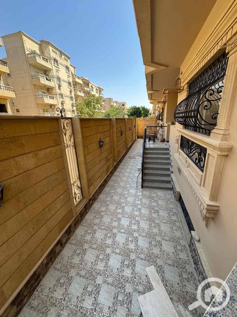 4 e17dd22f-47a4-4ded-9e28-65092d5e4c33. jpg