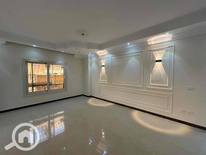 9 a453205f-5505-490f-bfc8-d6909da1f41a. jpg