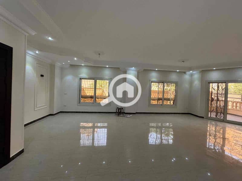 10 63e9458b-0ffa-4930-aaea-925641a1df87. jpg