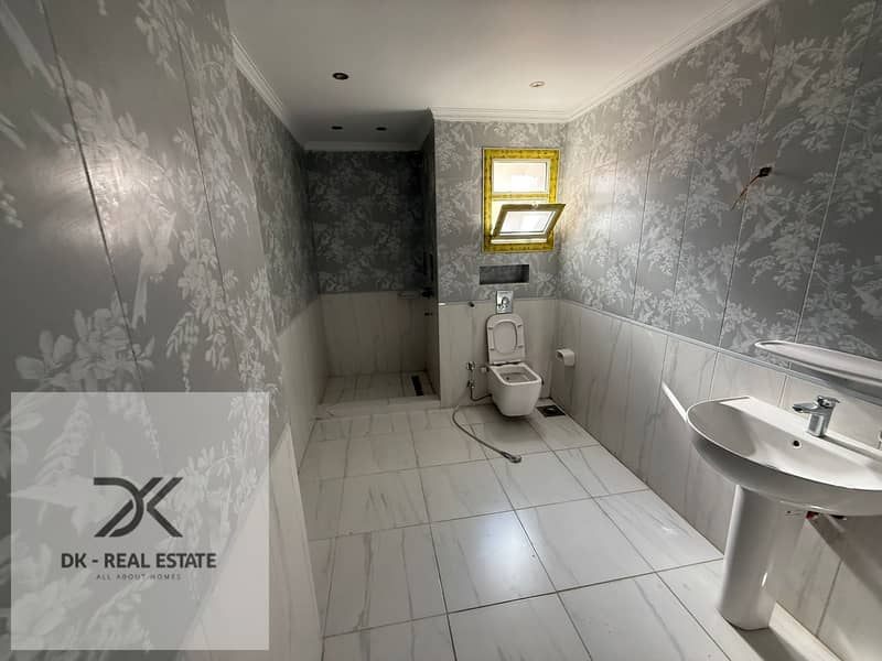 4 WhatsApp Image 2025-12-20 at 1.38. 02 PM (2). jpeg