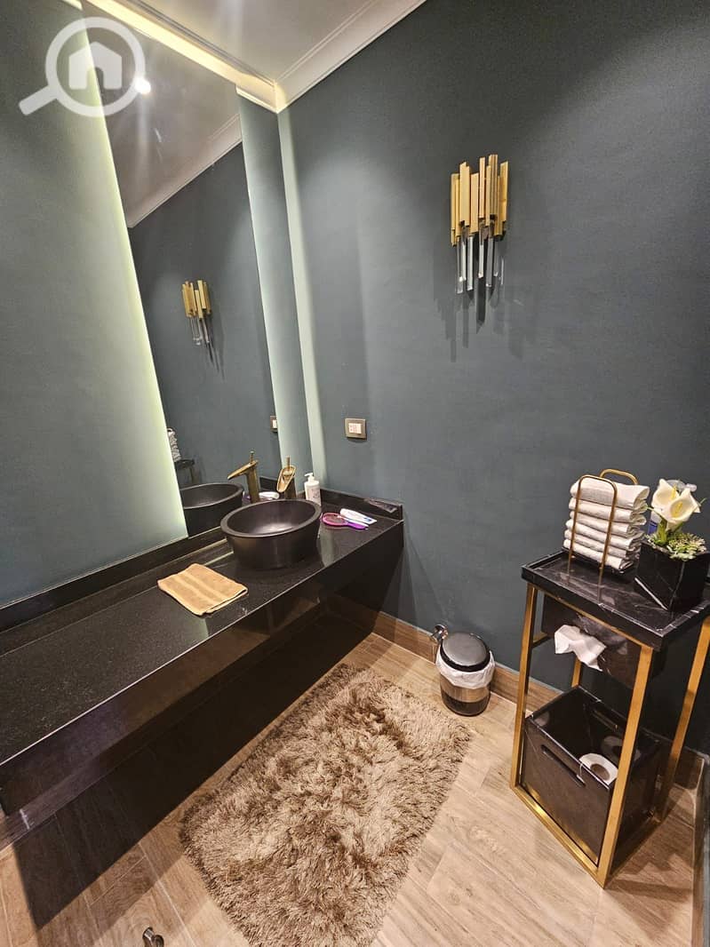 7 WhatsApp Image 2025-12-21 at 11.57. 27 (2). jpeg