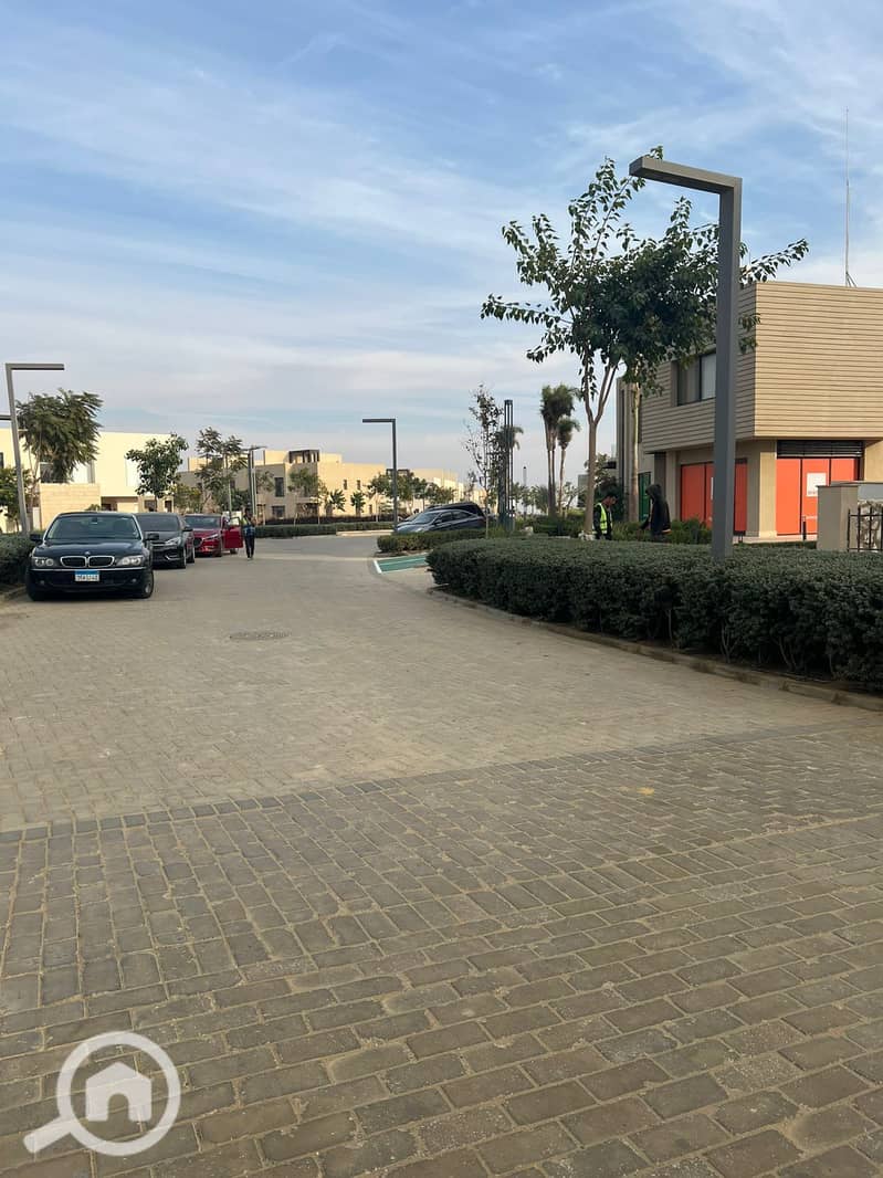 11 WhatsApp Image 2024-12-14 at 12.32. 43_a820628e. jpg