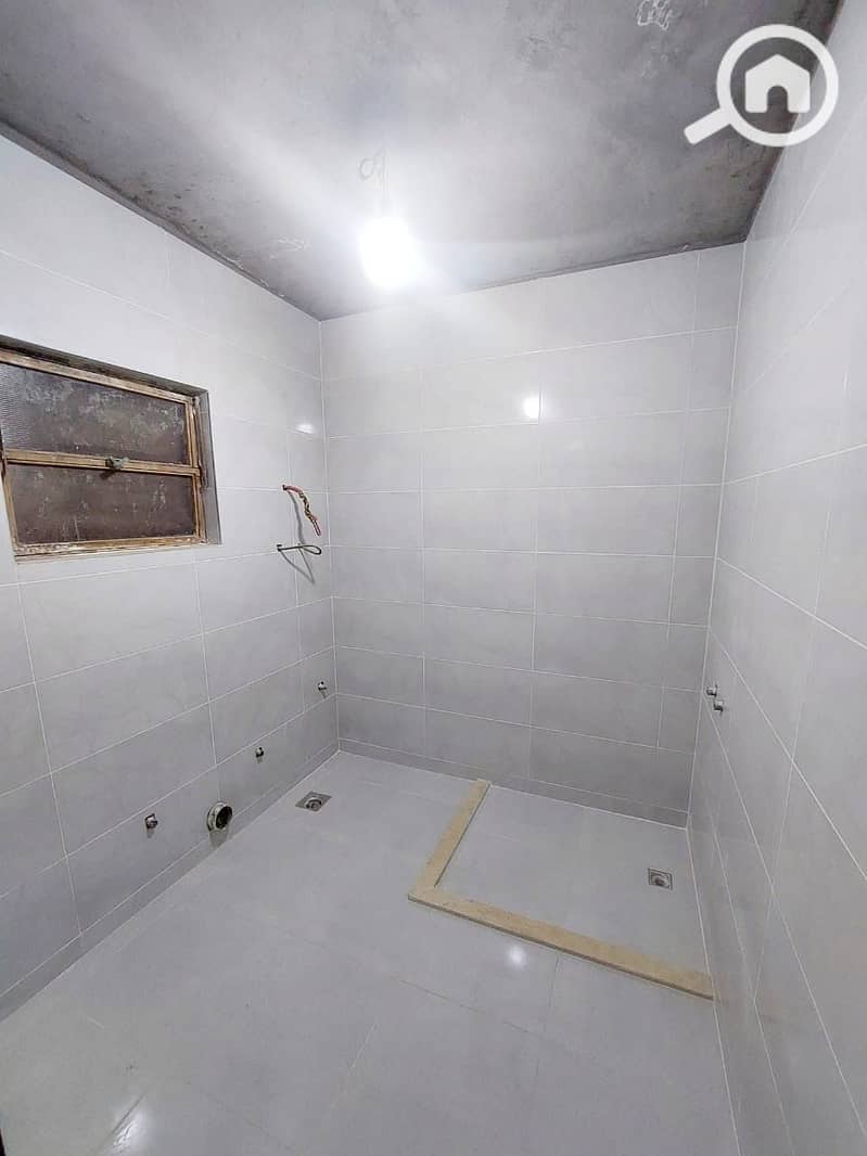 12 07914679-d904-47fc-9025-a0edce2eaca8. jpeg