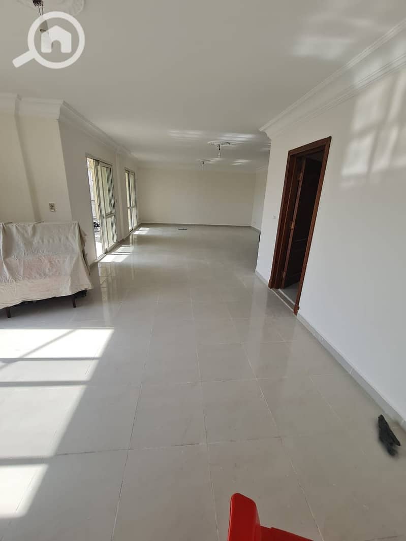 4 9cc62c54-cf5c-4946-a0cc-545d88933053. jpg