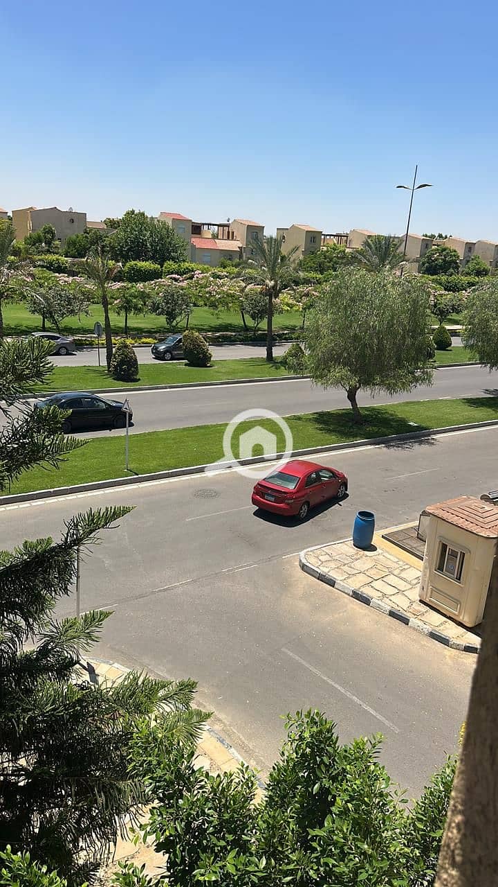 12 a4de73ba-c1c6-4c5b-94e7-d7ea7fe3ab11. jpg