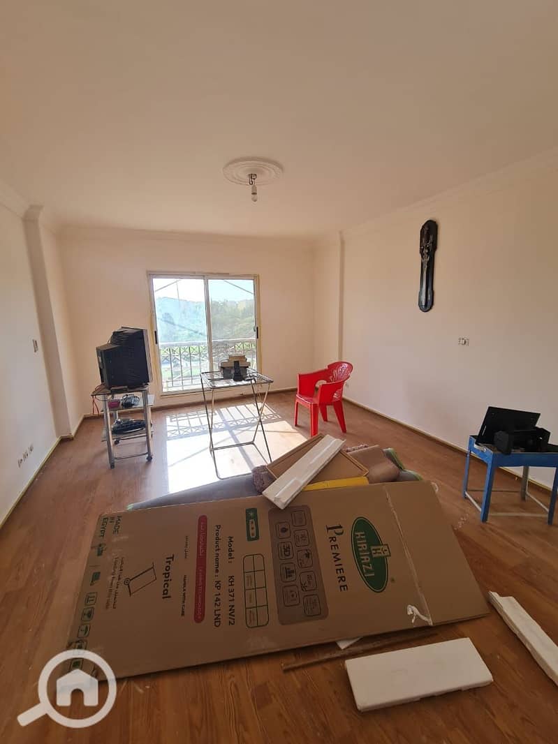 15 e0f446e9-5602-4c74-83d8-73c6b3951a2a. jpg