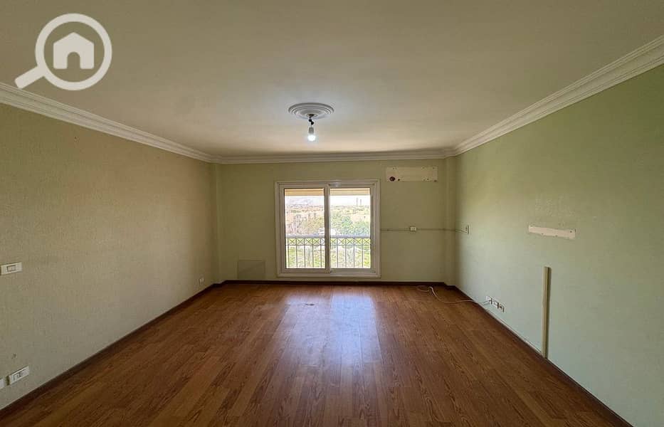 22 4f384cee-c6b6-477a-8a87-b11e23f40df3. jpeg