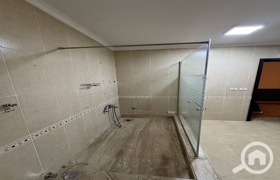 37 f0253203-b764-4ee6-b8c3-23aedc38de88. jpeg