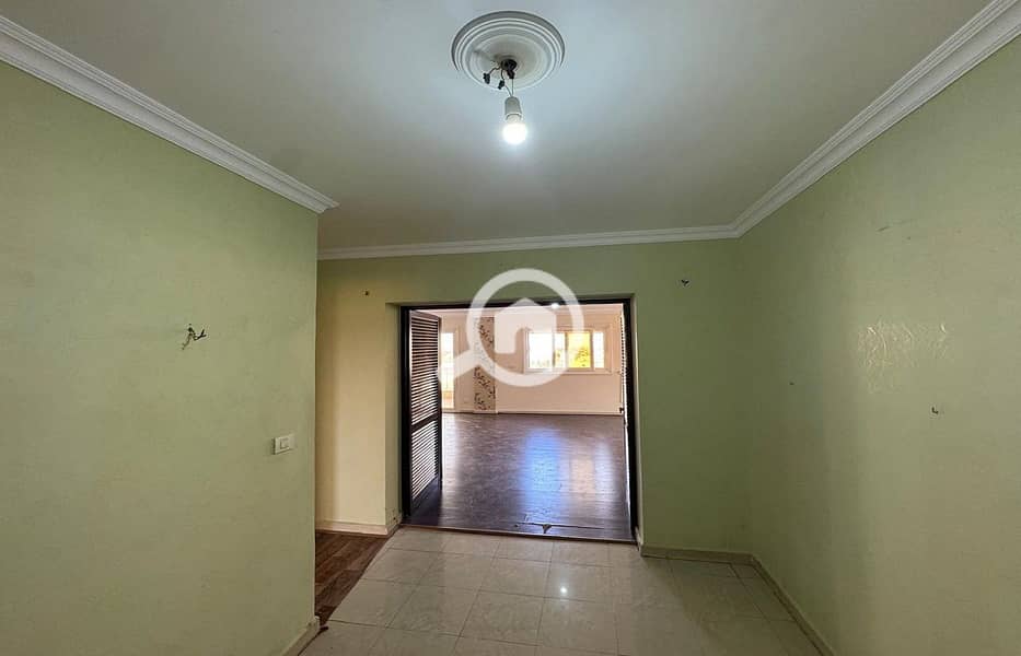 38 f4603897-f5d2-40ee-9cae-13116bf88c62. jpeg