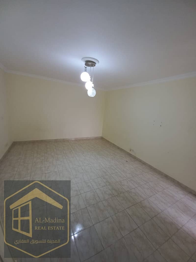 2 0bc86b0a-cdba-48c7-8b4a-39a6afeaadbd. jpeg