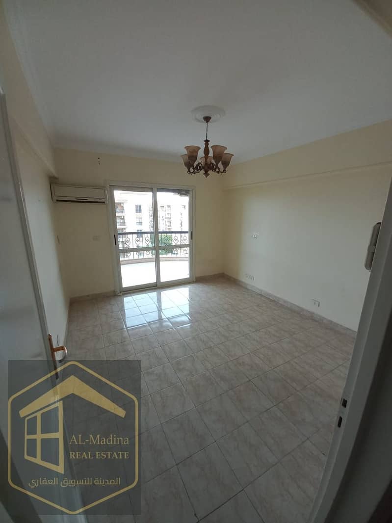 4 2a520dac-e128-482e-a1c9-9b5a7fa3b0fa. jpeg