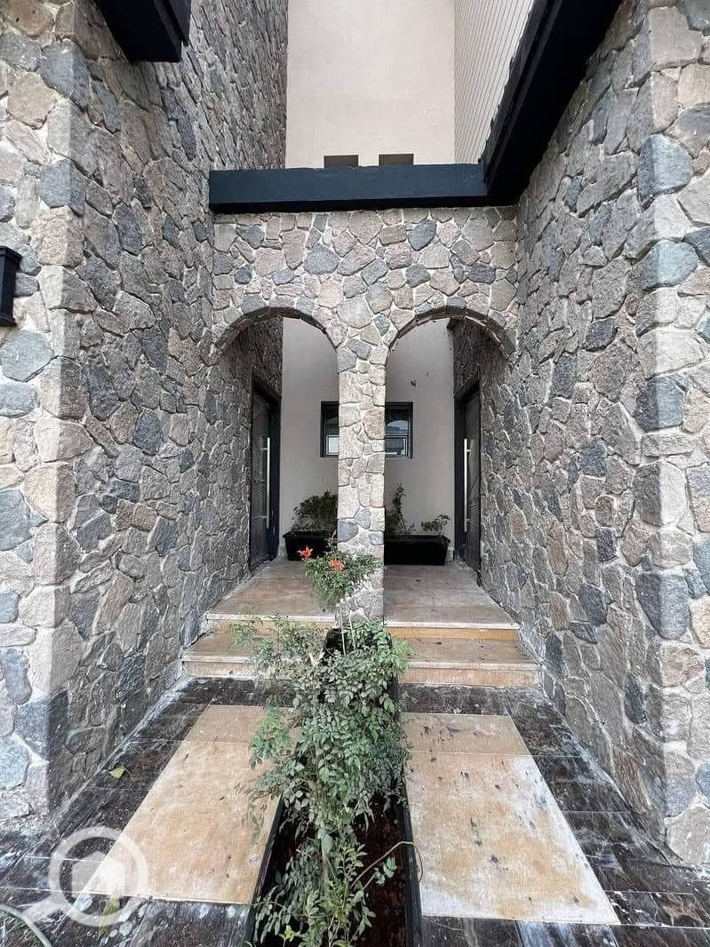 10 WhatsApp Image 2025-05-04 at 12.42. 40 PM. jpeg