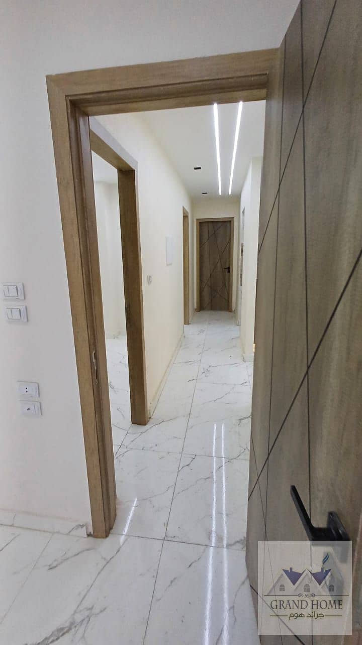 8 c0edb105-2024-4050-b1f8-1c22d859ce40. jpg