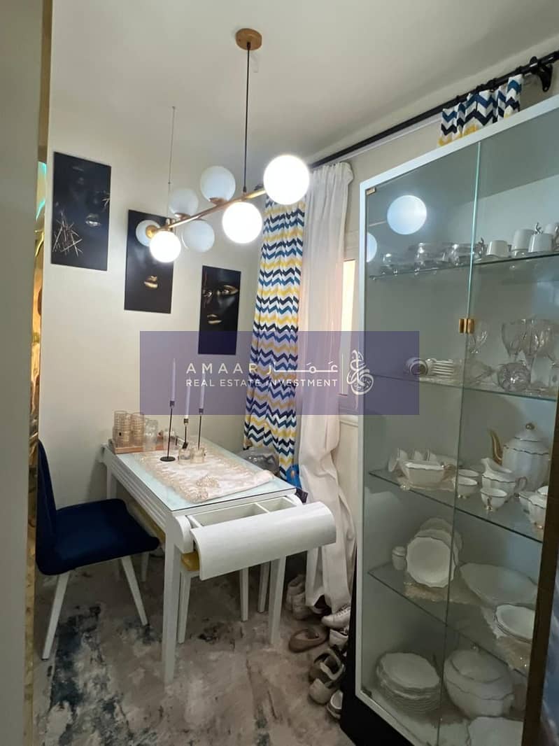 3 photo_5909001712645639183_y. jpg