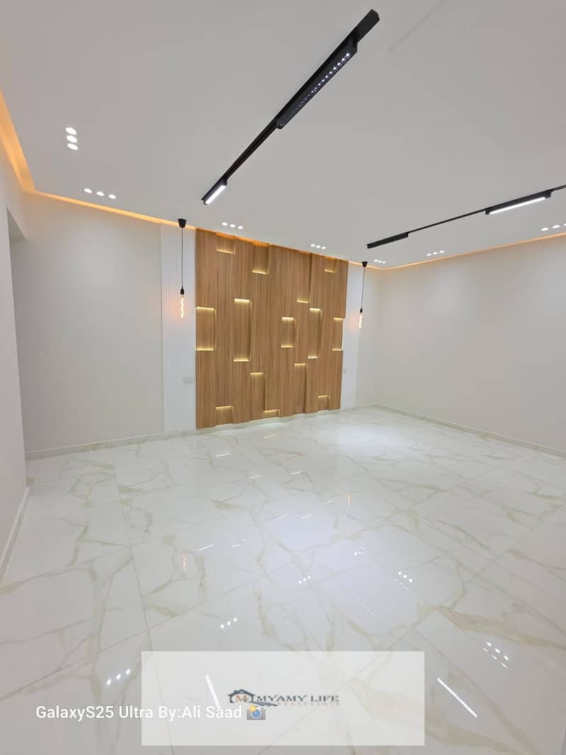 7 WhatsApp Image 2025-12-20 at 10.42. 24 PM (2). jpeg