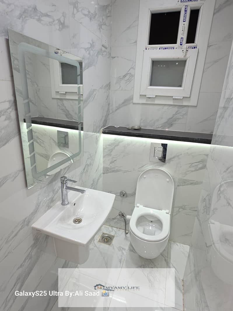 25 WhatsApp Image 2025-12-20 at 10.42. 28 PM. jpeg