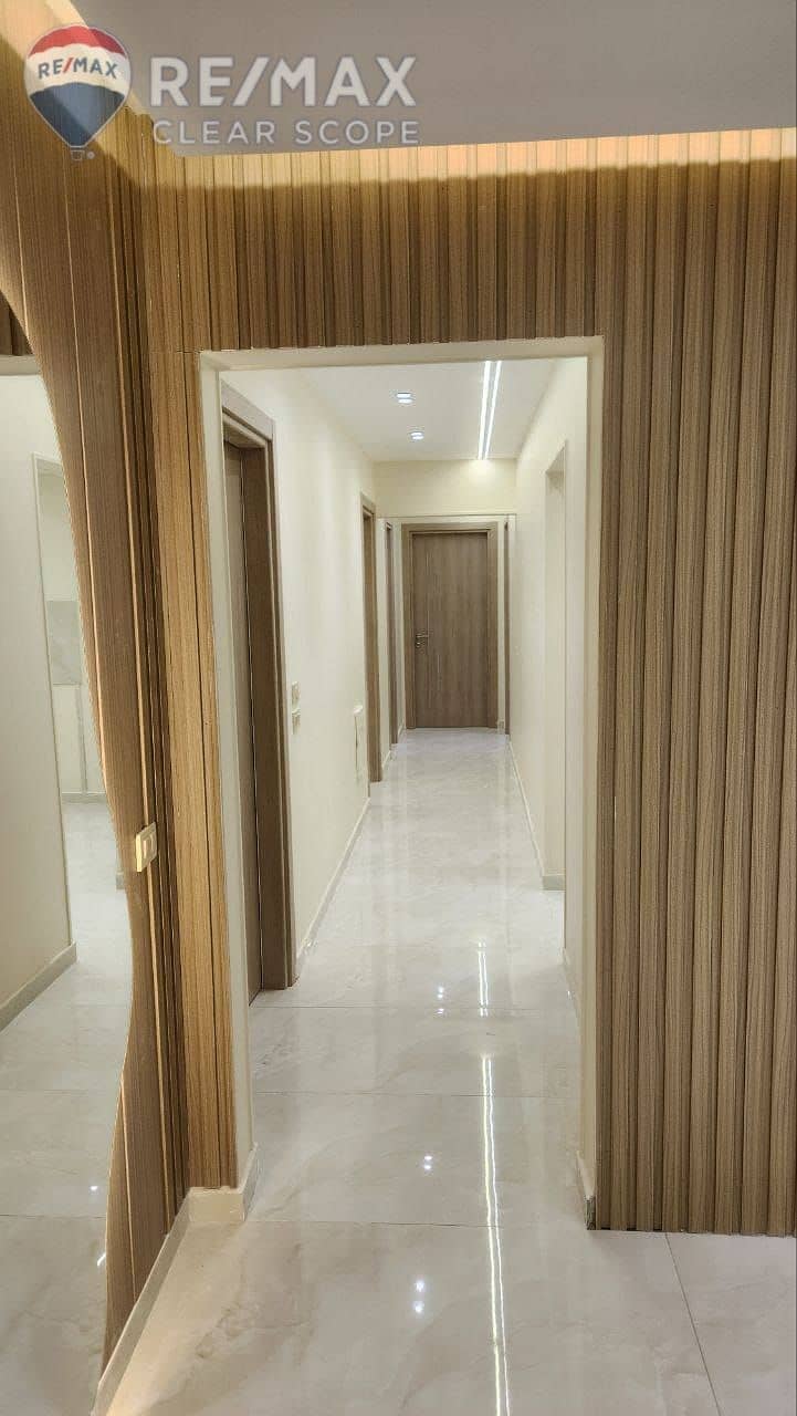 8 eb02e01d-5891-4e9e-8229-8c97c62001ee. jpg