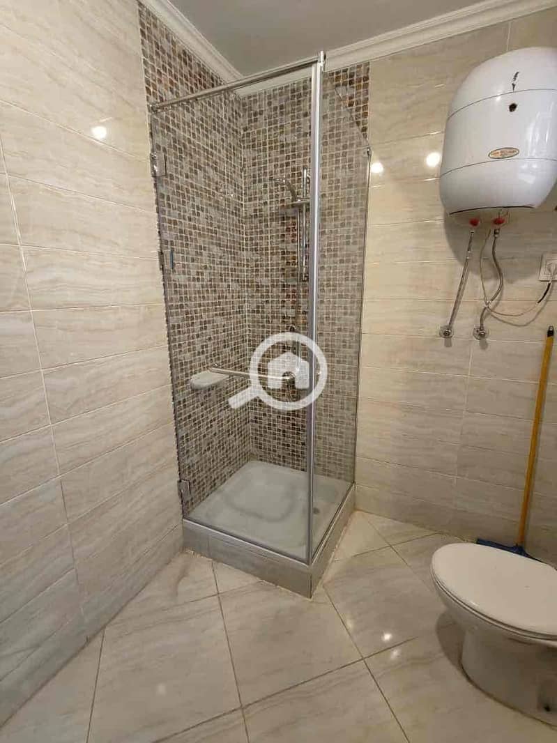 10 52628a5a-43a7-420a-a7c3-12ee198310de. jpg