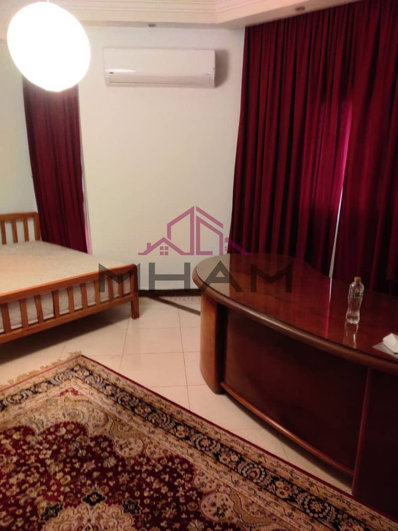 16 photo_5924906668032461837_y. jpg