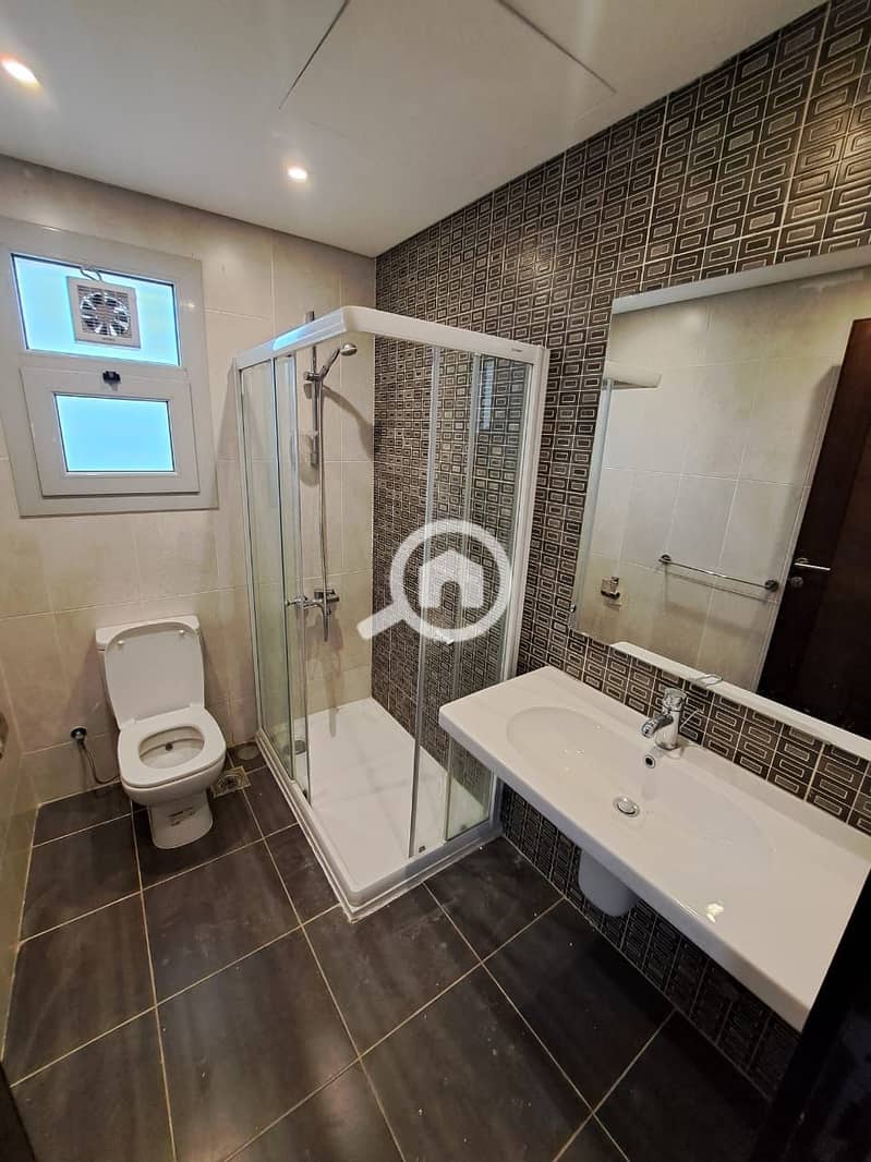 11 WhatsApp Image 2025-12-21 at 14.20. 05 (1). jpeg