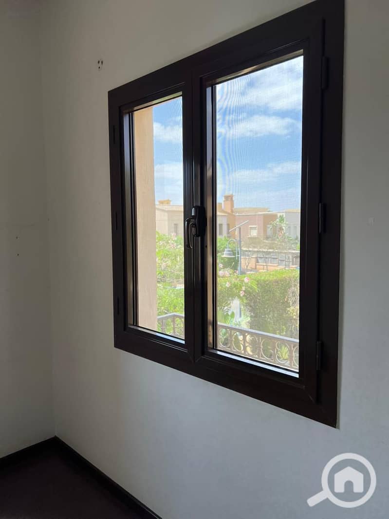 6 765c01b3-bb8d-4aa2-9d23-70dbd7b74b61. jpg