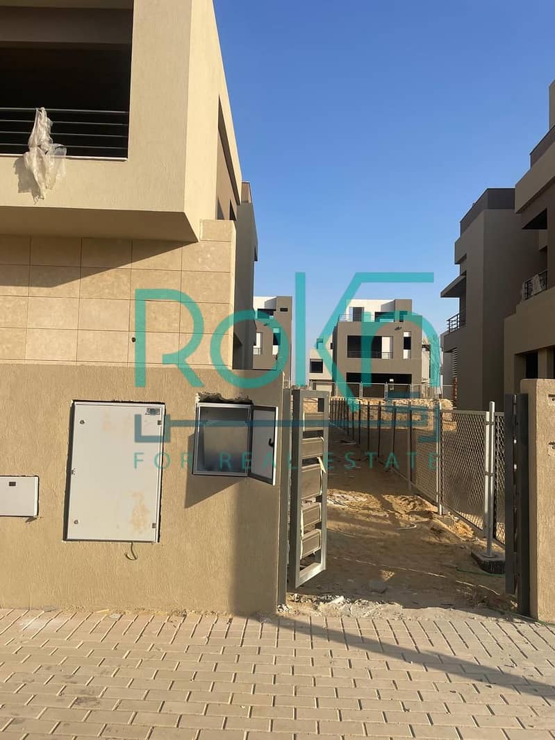 6 WhatsApp Image 2025-12-21 at 14.43. 02. jpeg