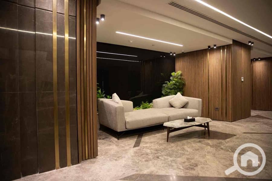 7 cd7d4113-4537-42c0-bfb2-66e88e62d16e. jpg