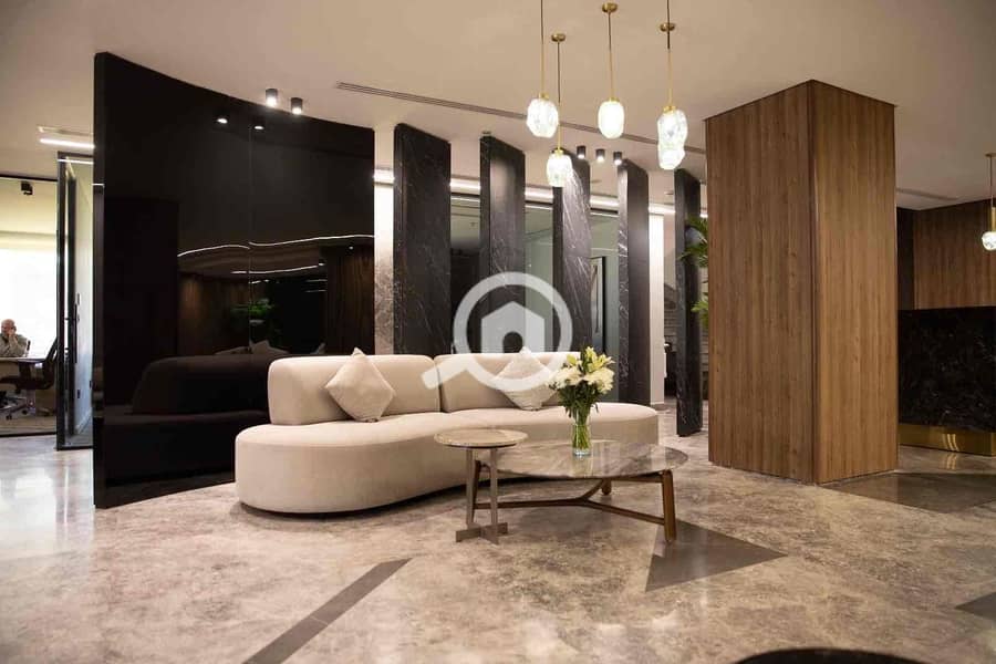 8 ba4eaa53-b951-4d4a-b43d-772f3e93f8e0. jpg