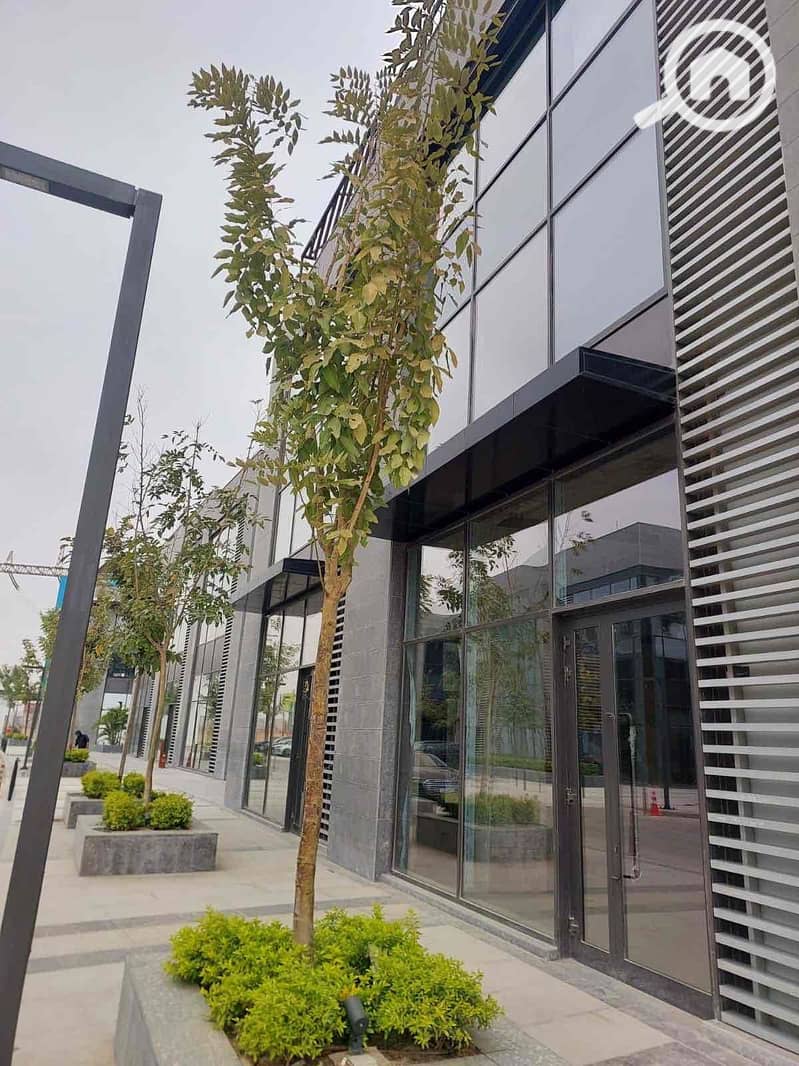 15 b0f3e291-2ded-4cd4-a230-8374c1812c70. jpg