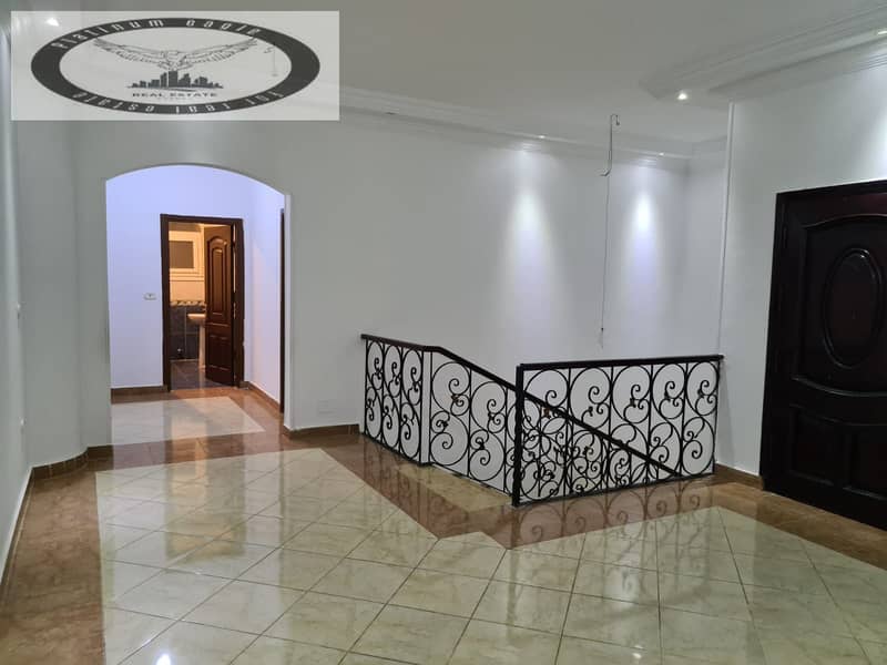 5 e95ee661-0714-44f2-af3d-8c76abf7a9b3. jpg