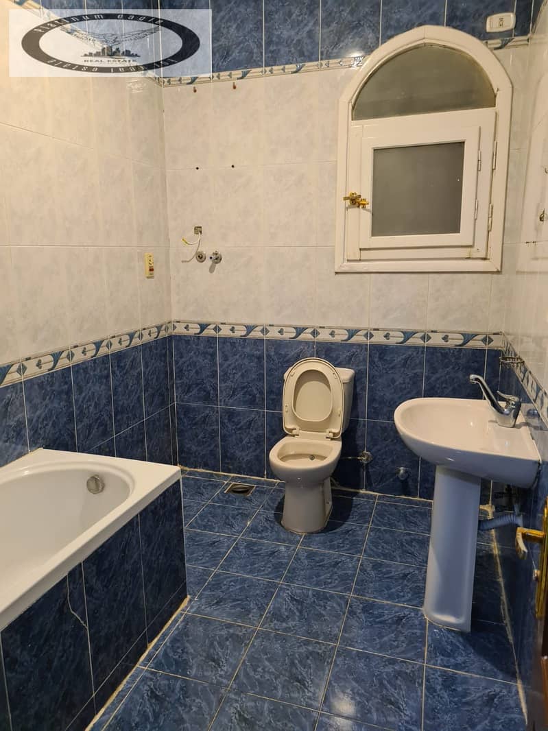 15 6fc1c8ff-db71-4806-ae97-62d28b452bb4. jpg