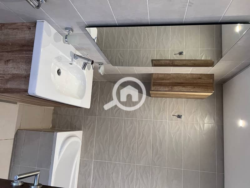 8 IMG-20251219-WA0181. jpg