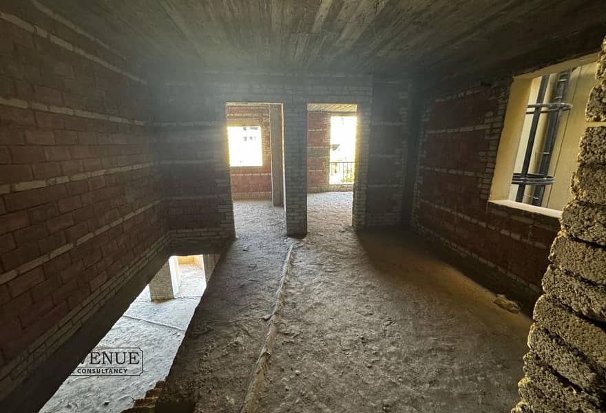 8 1ed54c5f-e6ef-43e8-a25f-2e3611c6c395. jpg