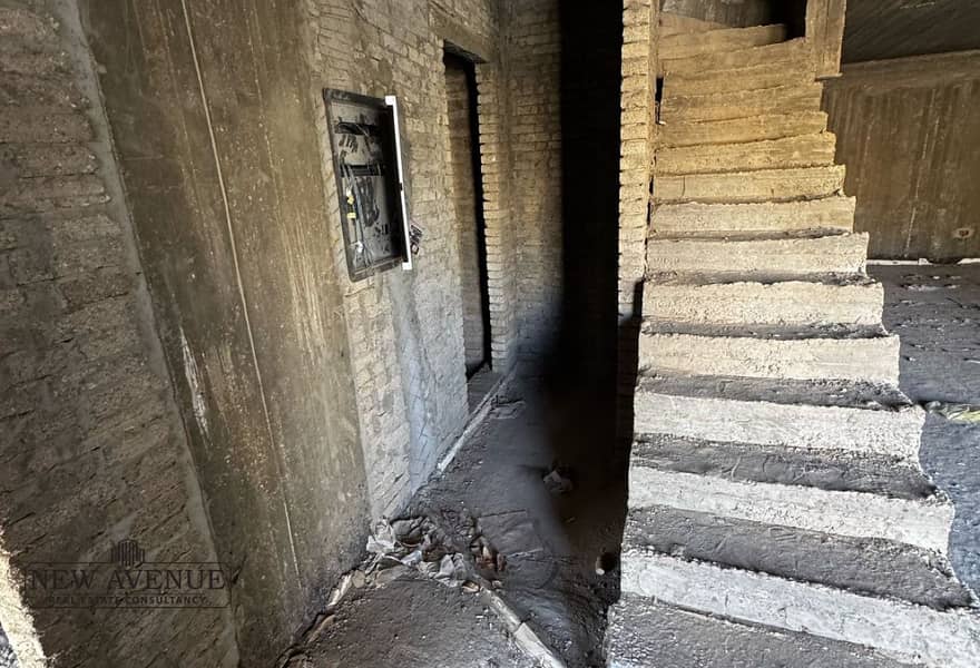 10 6b9400ef-56e8-4b48-b845-9a1932e73fd5. jpg