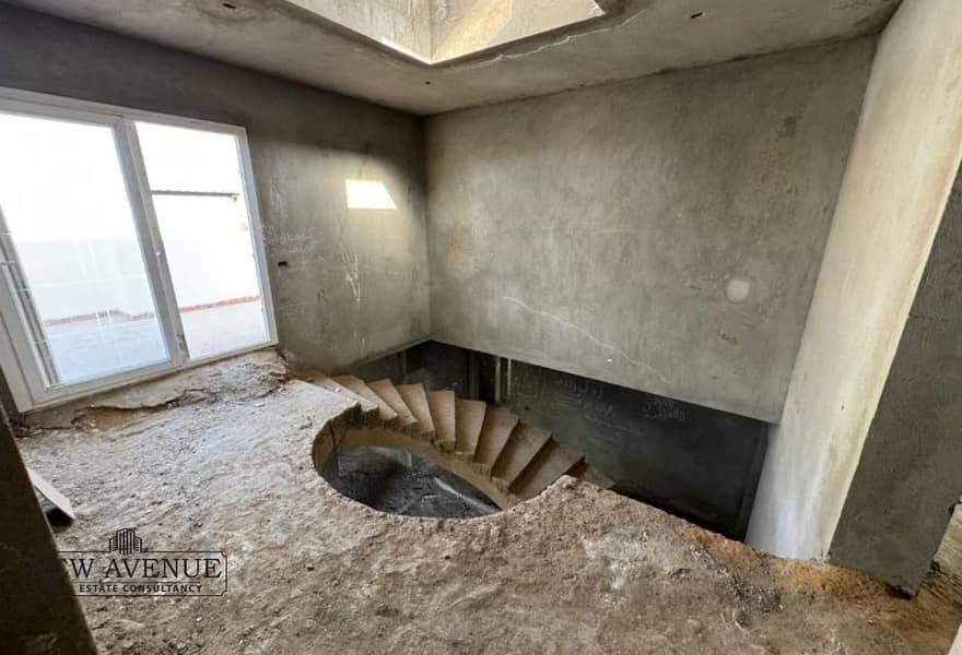 4 3eacd493-3f6b-4f4d-ab02-de0866243a84. jpg