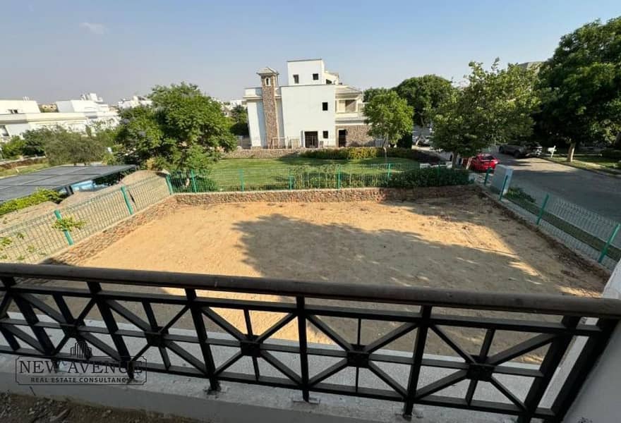 6 b04f6bbb-4e15-4544-bfc2-d442c1a9de0a. jpg