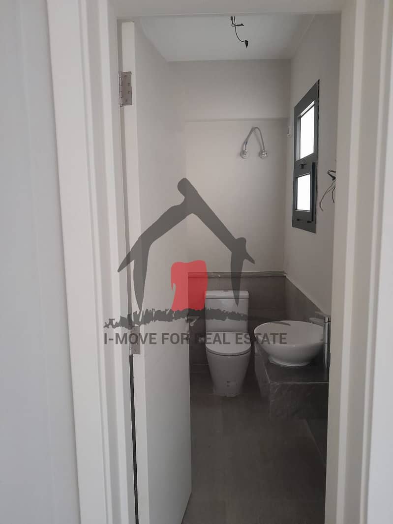 5 58a8cb6b-7f42-4996-93ba-2a35e49c775c. jpg